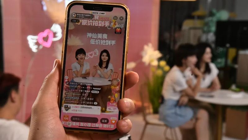 2025年，上海育儿嫂价格如何？揭秘育儿嫂服务市场